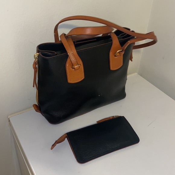Dooney & Bourke double straps bag with wallet